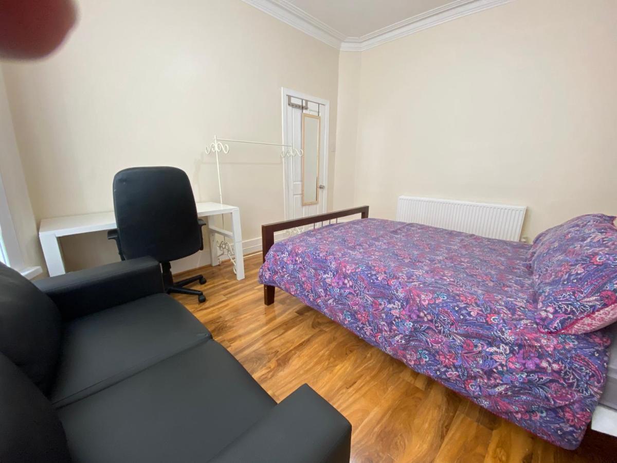 Entire 4 Bedroom House - Ev Point & Free Parking Liverpool Exterior foto